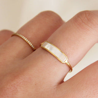 Mother of Pearl Bar Ring: Gold / 6