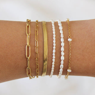 Chain Bracelet: Gold / Tiny Paperclip