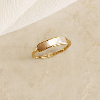 Mother of Pearl Bar Ring: Gold / 6